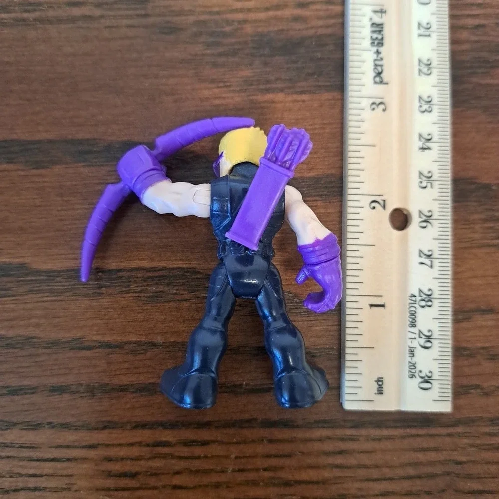 Marvel Super Hero Adventures Hawkeye Action Figure Purple Black 2.5 Inch Toy